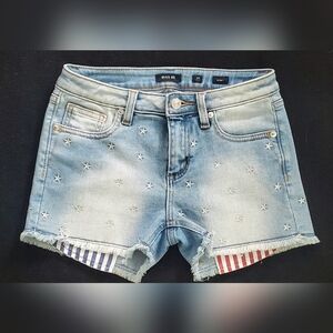 ♦️Miss Me Denim Shorts Embroidered w/Stars, Red & White Inner Cuff♦️